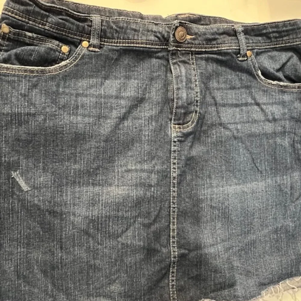 Evolution by JMS Womans Jean Skirt with Riveted Pockets and Studs on sides, 1X